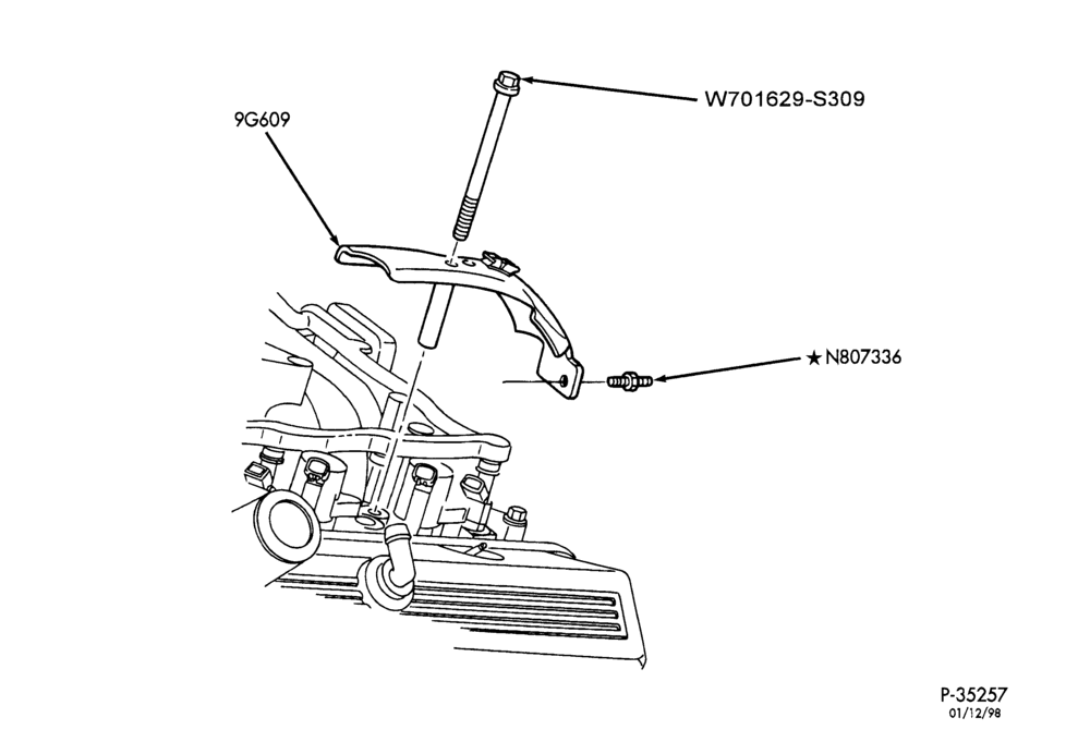 Схема FUEL SYSTEM AND CALIBRATION-Fuel regulator shield installation - SOHC