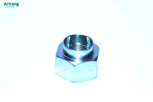 ARIRANG ARG173088 Гайка передней ступицы M18х1.5x30 Daewoo(Lanos, Lacetti)