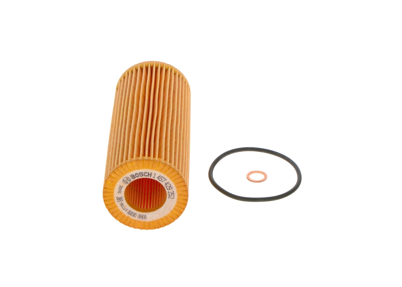 BOSCH 1457429252 Фильтр масляный BMW: 3 98-05, 3 05-, 3 Touring 99-05, 3 Touring 05-, 3 кабрио 00-, 3 кабрио 06-, 3 купе 99-, 3 купе 06-, 5 03-, 5 Touring 04-, 6 04-, 6 кабрио 04