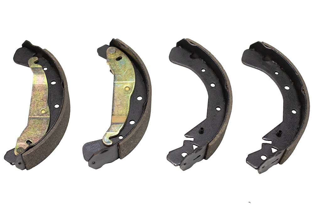 CWORKS C14CR0022 Тормозные колодки задние барабанные Low Metallic C14CR0022