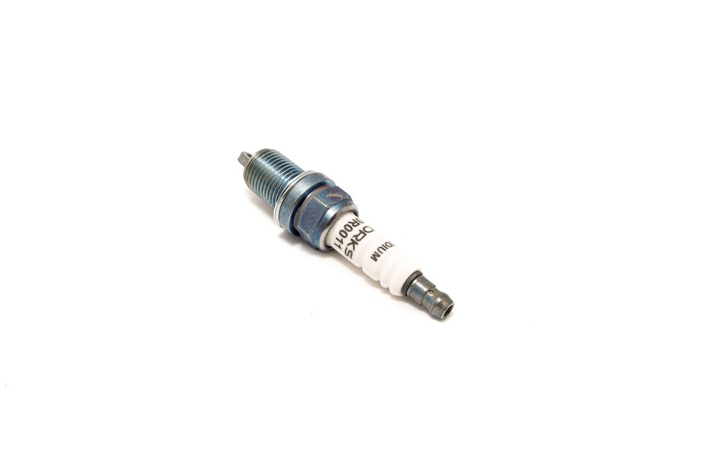 CWORKS E180R0011 Свеча зажигания (IRIDIUM)