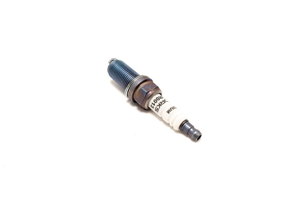 CWORKS E180R0013 Свеча зажигания (IRIDIUM)