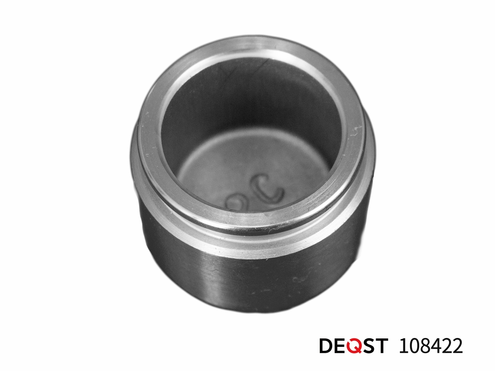 DEQST 108422 Поршень тормозного суппорта переднего (O 43 mm, суппорт Sumitomo). Применяемость: TOYOTA Hilu