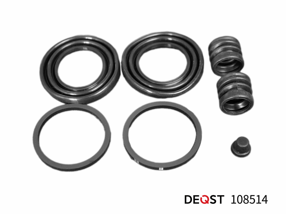 DEQST 108514 Ремкомплект тормозного суппорта переднего (для поршня O 43 mm, суппорт Lucas). Применяемость: NISSAN