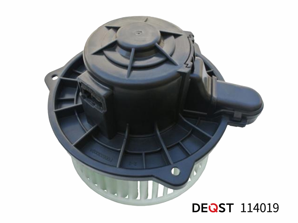 DEQST 114019 Вентилятор отопителя HYUNDAI GETZ (TB) Хэтчбэк 09.02-06.09