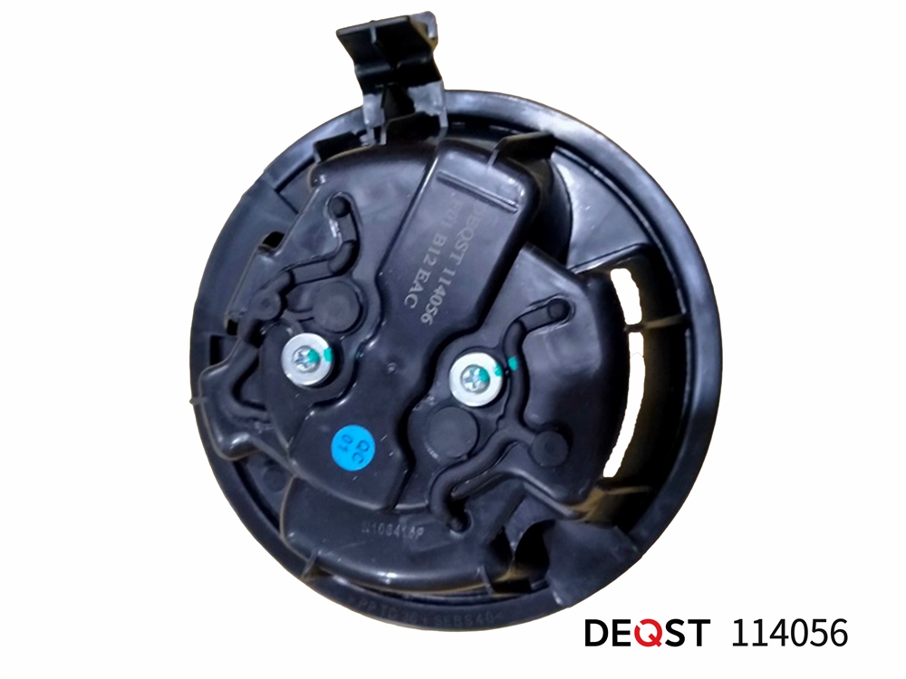 DEQST 114056 Вентилятор отопителя RENAULT DUSTER Вездеход закрытый 04.10-