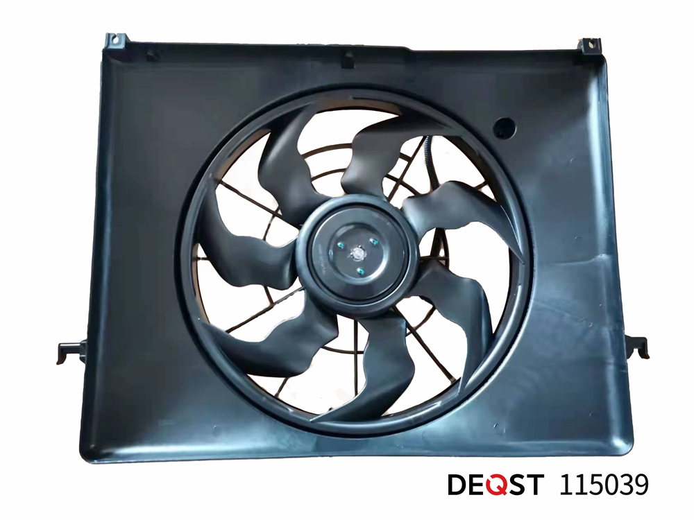 DEQST 115039 Электровентилятор HYUNDAI SANTA FE (CM) 03.06- 115039