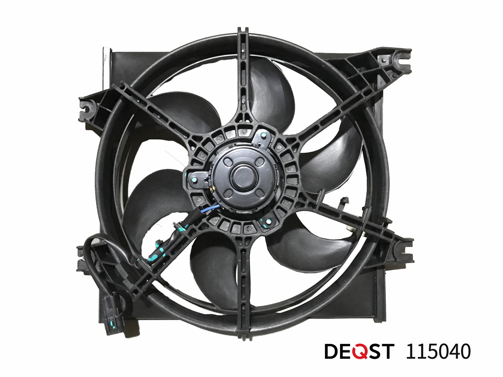 DEQST 115040 Электровентилятор HYUNDAI ACCENT (LC) 09.99-12 115040