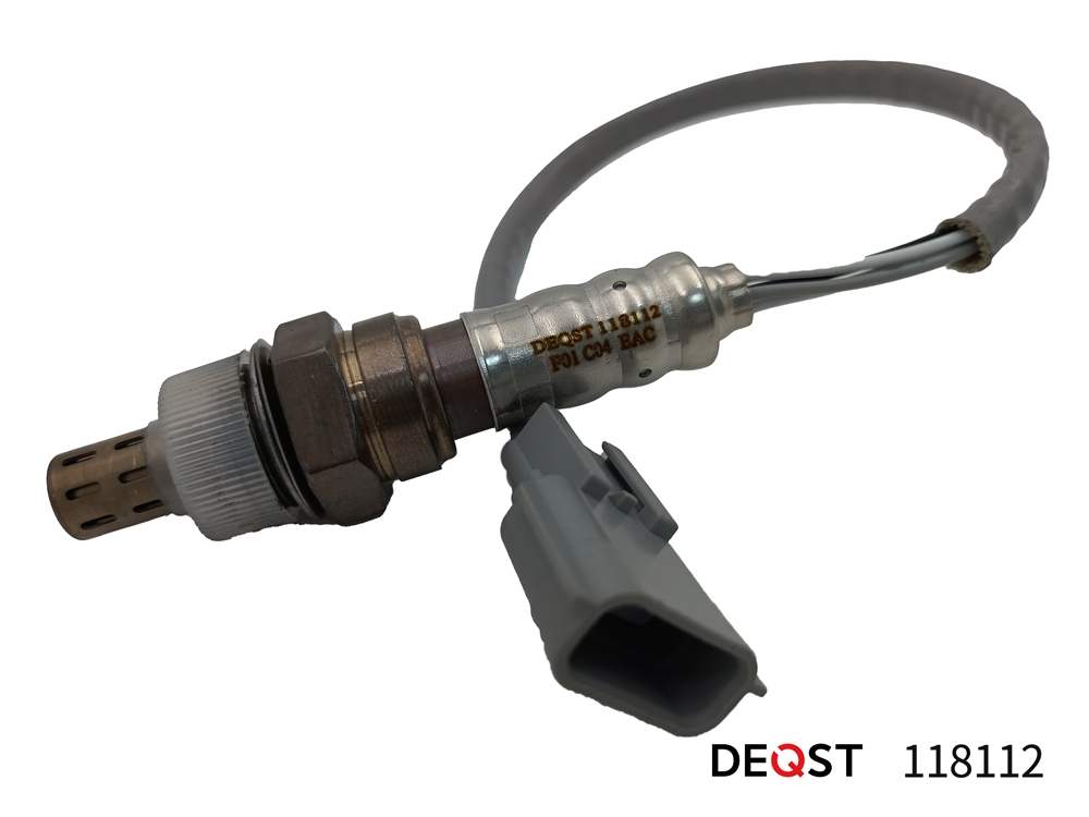 DEQST 118112 Датчик кислорода NISSAN ALMERA (G15RA) 13- 1.6