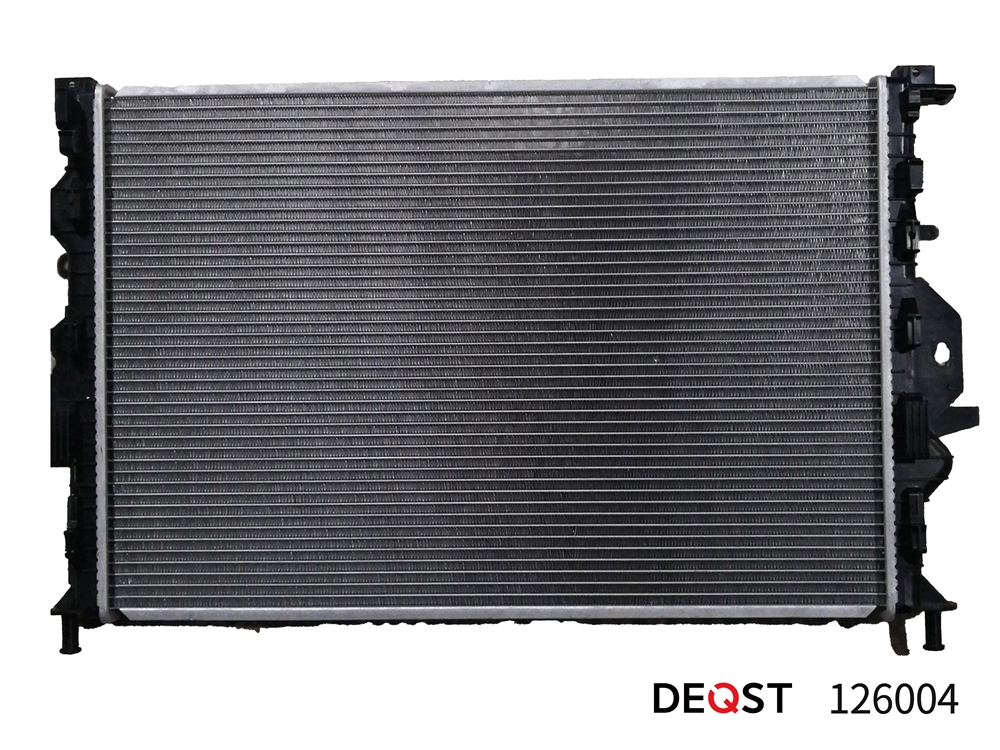 DEQST 126004 Радиатор охлаждения двигателя FORD KUGA II Вездеход закрытый 05,12- 1.6 EcoBoost
