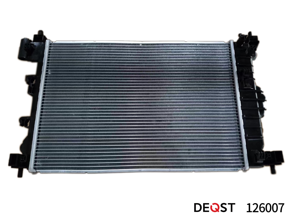 DEQST 126007 Радиатор системы охлаждения Chevrolet Cobalt (13-) AT
