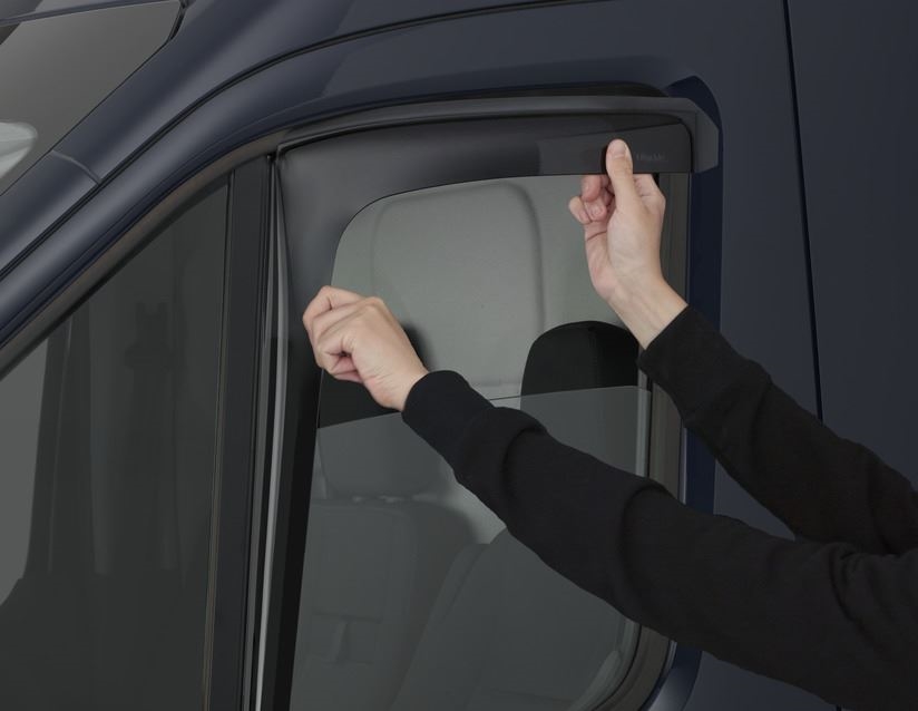 FORD 1856561 Комплект воздушного дефлектора, Темно серый, Передний