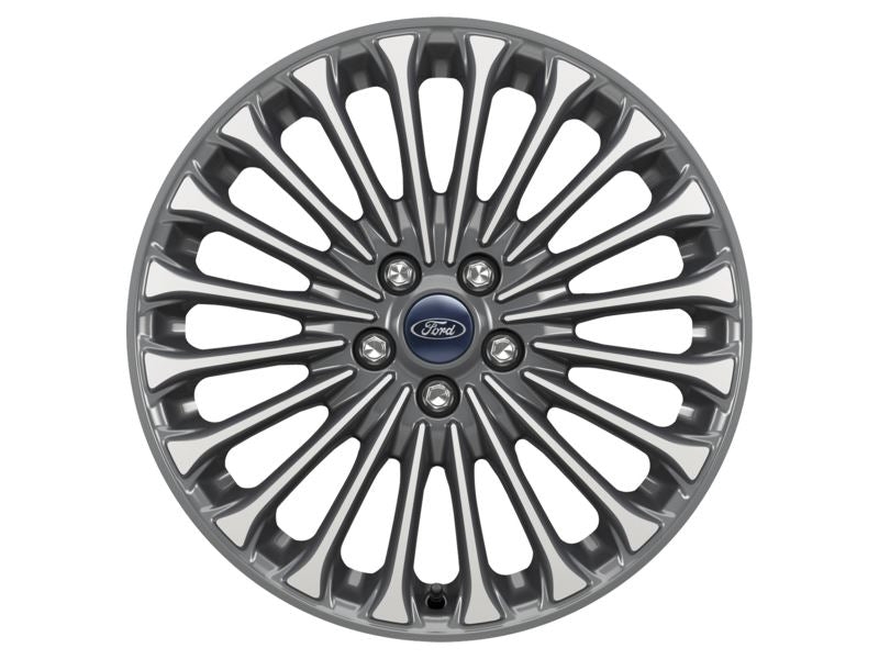 FORD 1880384 Колесо, Включает гайки крепления колеса, вентиль и колпак, Комплект будет доступен, пока не израсходуются все позиции на складе. если недоступно, заказывайте подетально.