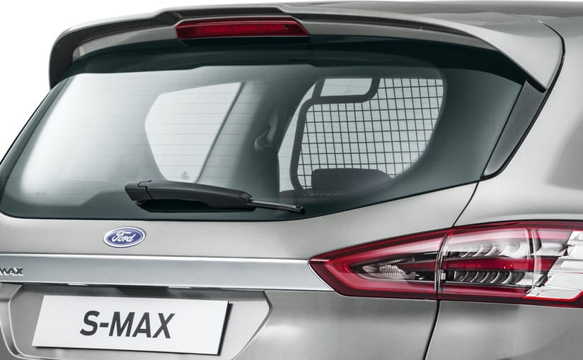 FORD 2109380 Комплект заднего спойлера, Загрунтованный