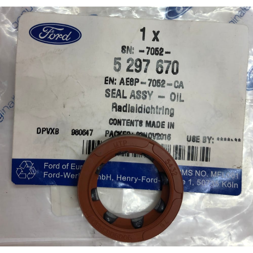 FORD 5297670 Сальник раб.цил.сцепления FORD FOCUS III (2011>)