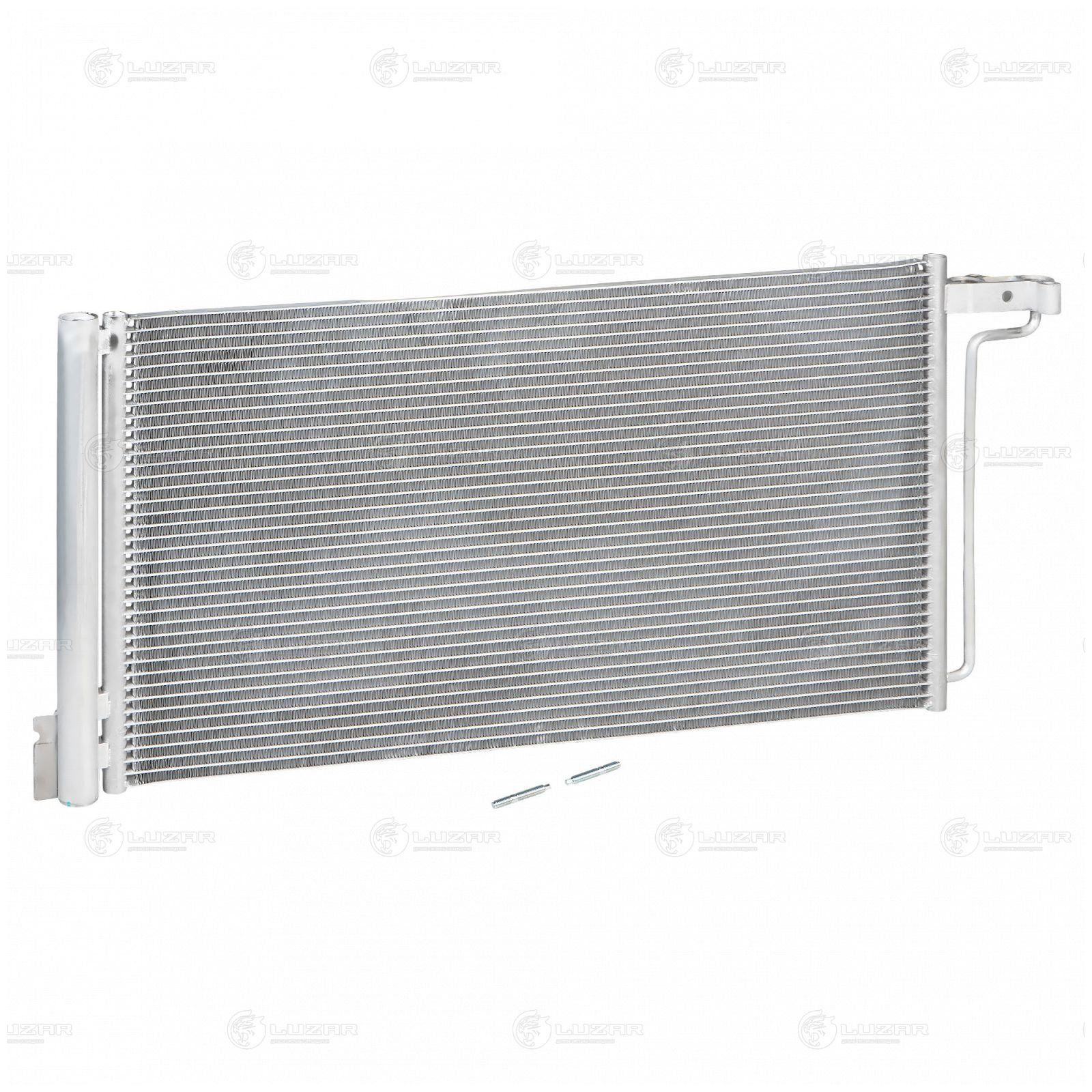 LUZAR LRAC1075 Радиатор кондиц. для ам Ford Focus III (14-) 1.6i,2.0i (LRAC 1075)