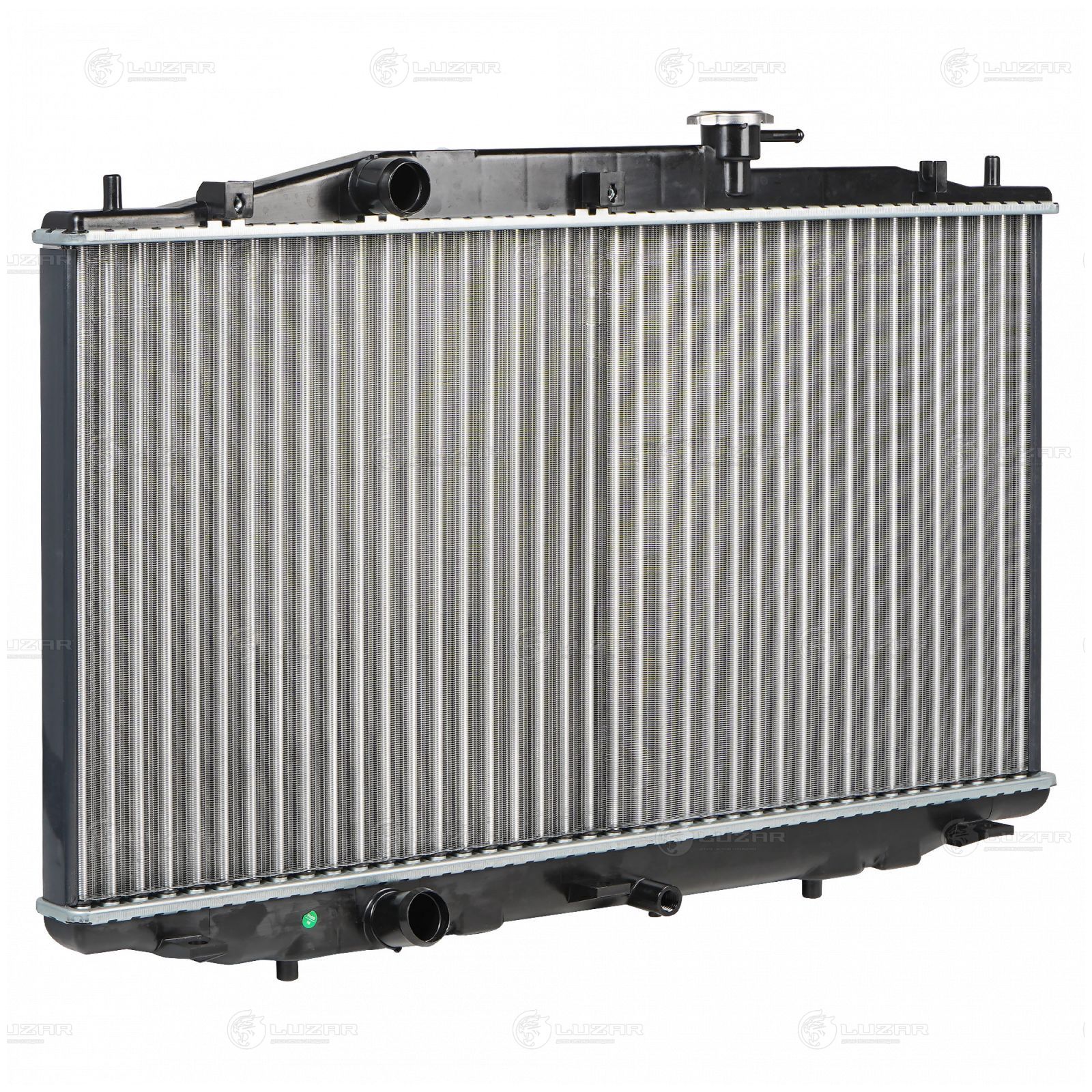 LUZAR LRC3006 Радиатор охл. для а/м Lifan Breez (07-) 1.3i/1.6i (LRc 3006)
