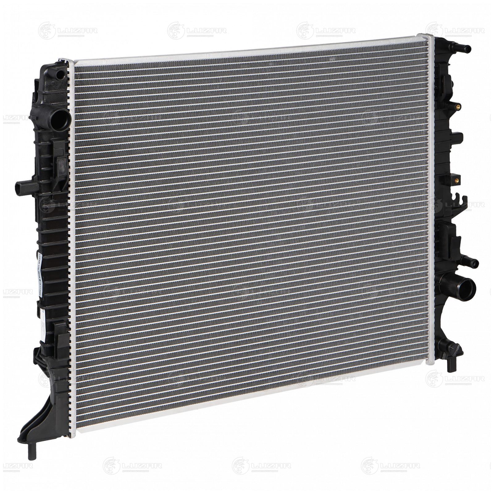 LUZAR LRC3018 Радиатор охл. для а/м Geely Atlas (16-) 1.8i/2.0i/2.4i (LRc 3018)