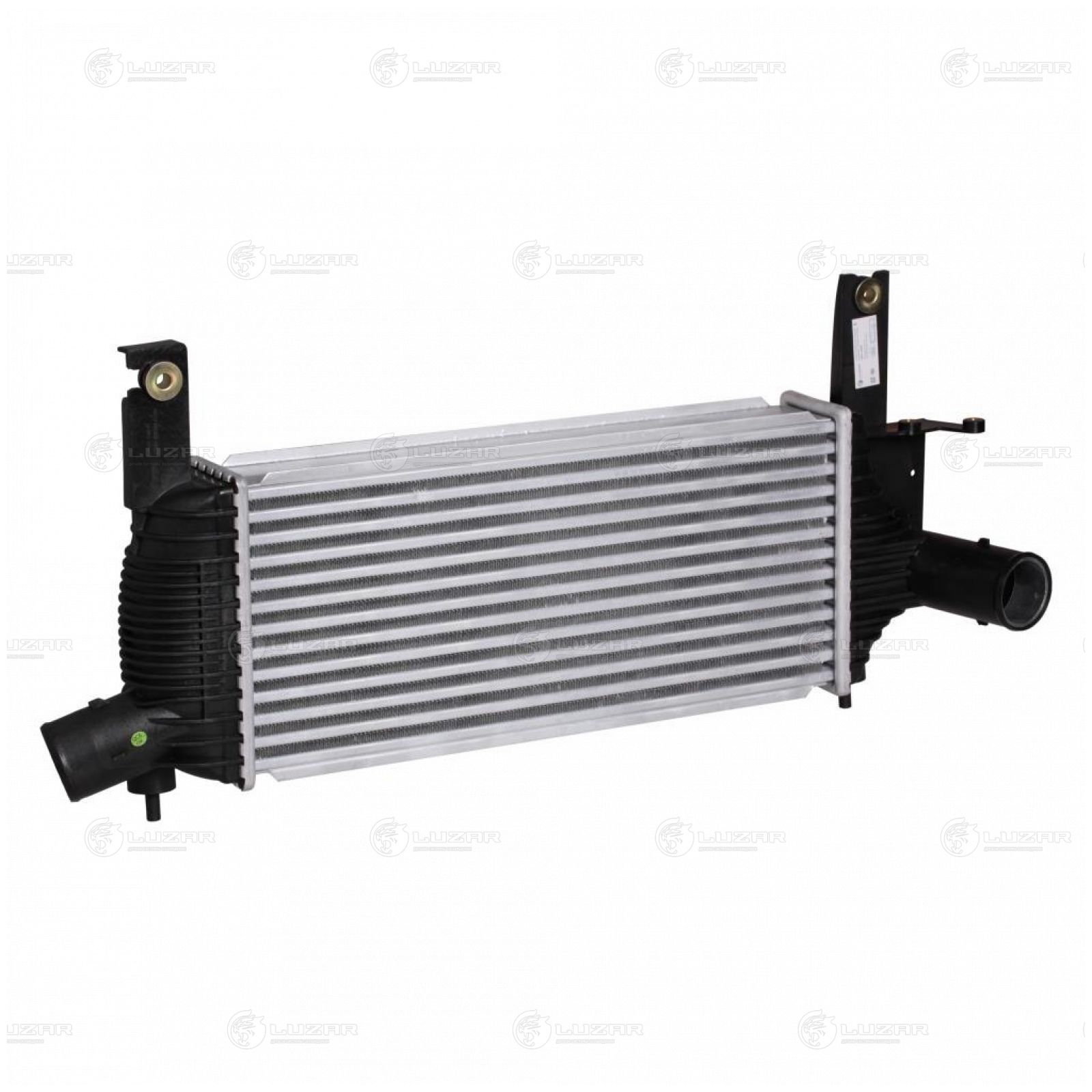 LUZAR LRIC14EB Интеркулер NISSAN NAVARA/PATHFINDER 2.5D 05-