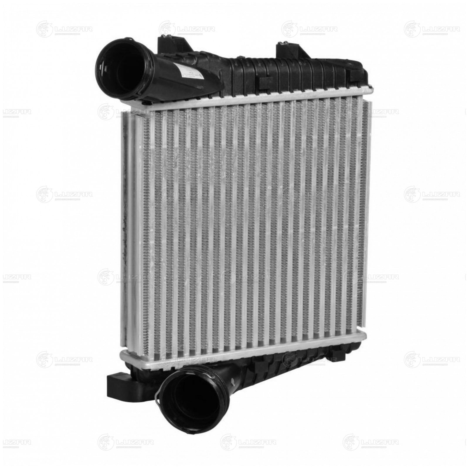 LUZAR LRIC1856 Интеркулер VAG Q7 / TOUAREG 3.0TFSI/3.0TD/4.2TD RH 06-