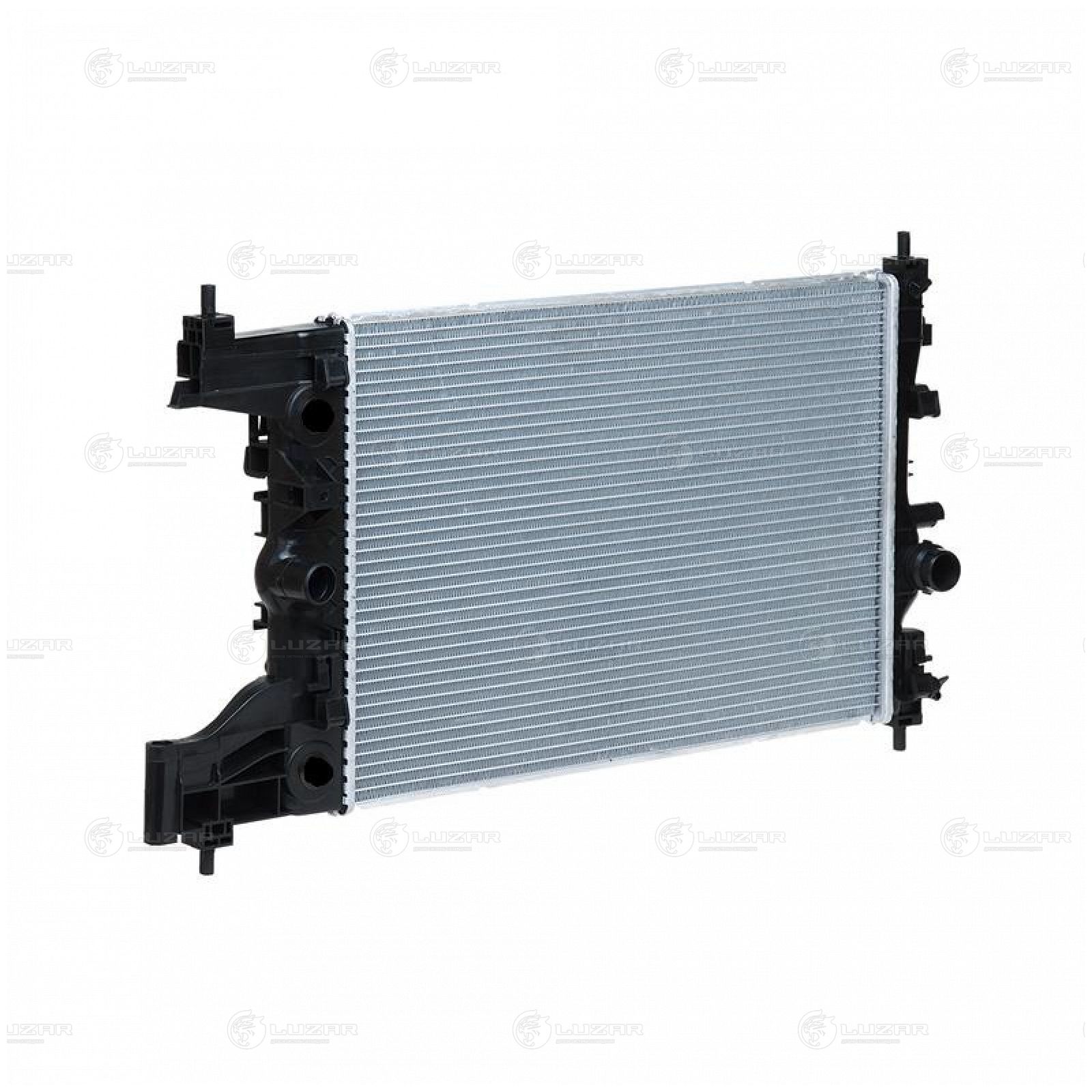 LUZAR LRC0550 Радиатор двигателя Chevrolet Cruze (09-) LRc0550
