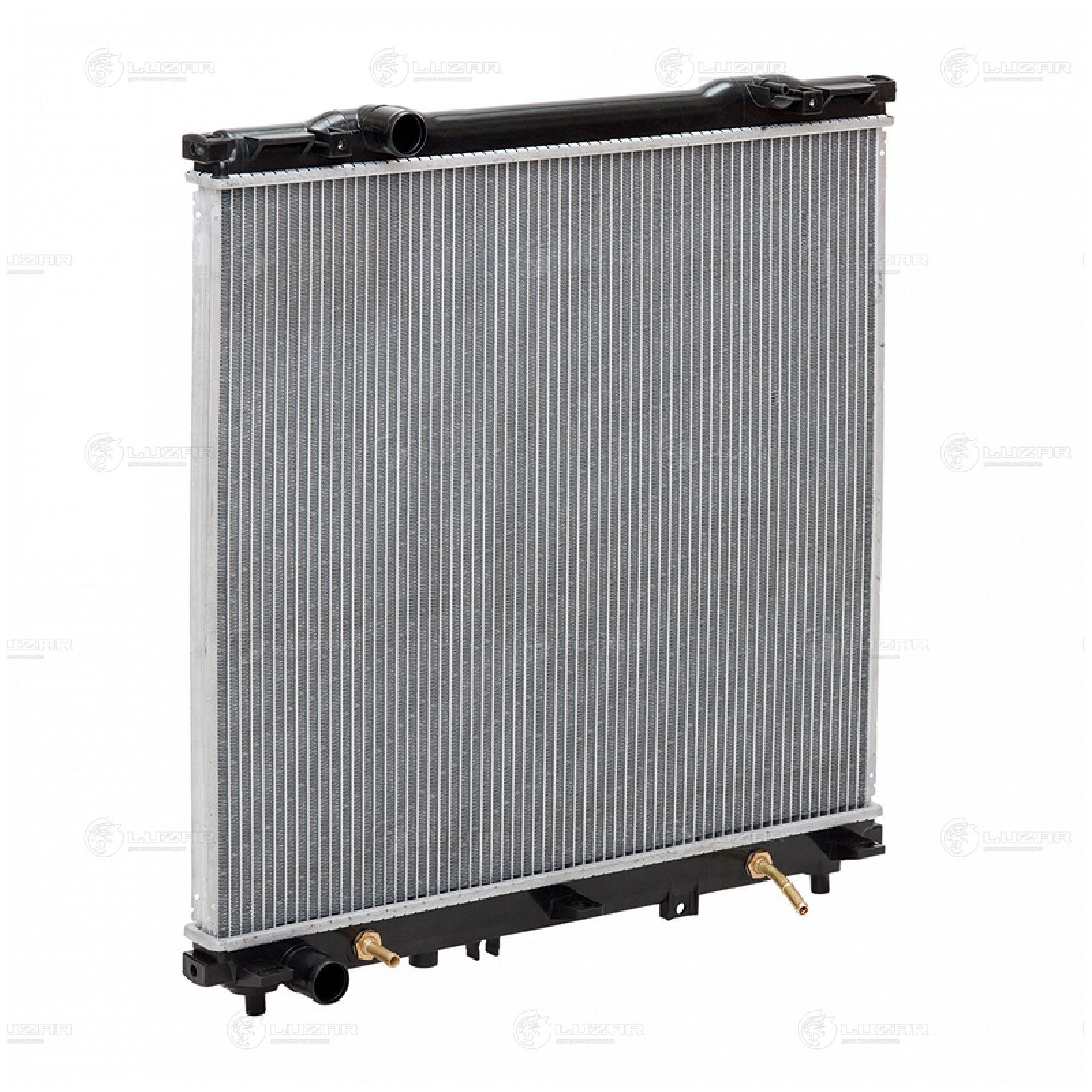 LUZAR LRCKISO02370 Радиатор охл. для а/м Kia Sorento (02-) 2.4i/3.5i M/A (LRc KISo02370)