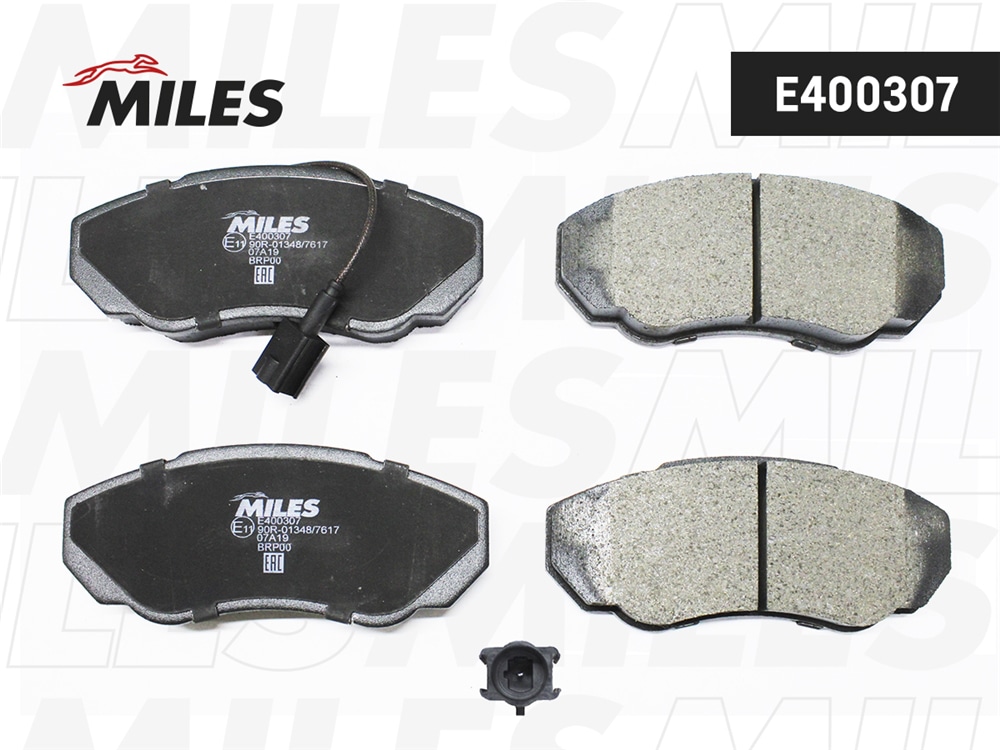 MILES E400307 Колодки тормозные передние (с датчиком + болты) (Смесь Low-Metallic) (CITROEN JUMPER/FIAT DUCATO/PEUGEOT BOXER 02- (230, 244)) (TRW GDB1517) E400307