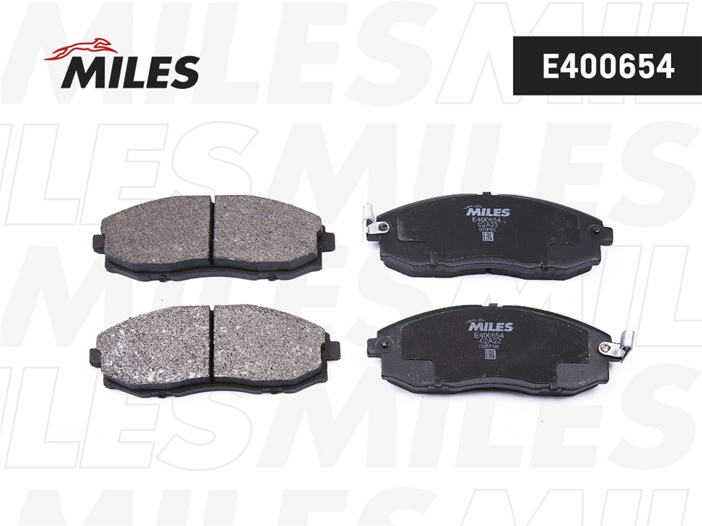 MILES E400654 Колодки тормозные HYUNDAI H-1/STAREX 2.4-2.5D 97- пер. LowMetallic