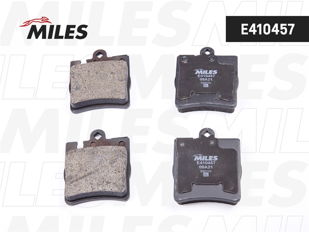 MILES E410457 Колодки тормозные MB W203 00-/A208/A209 CLK зад. LowMetallic