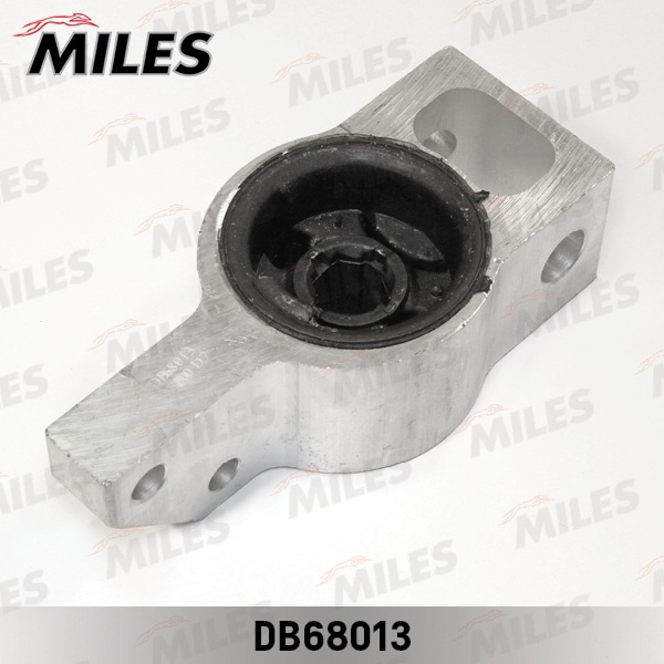 MILES DB68013 Сайлентблок рычага пер. подвески VW PASSAT, TIGUAN с кронштейном