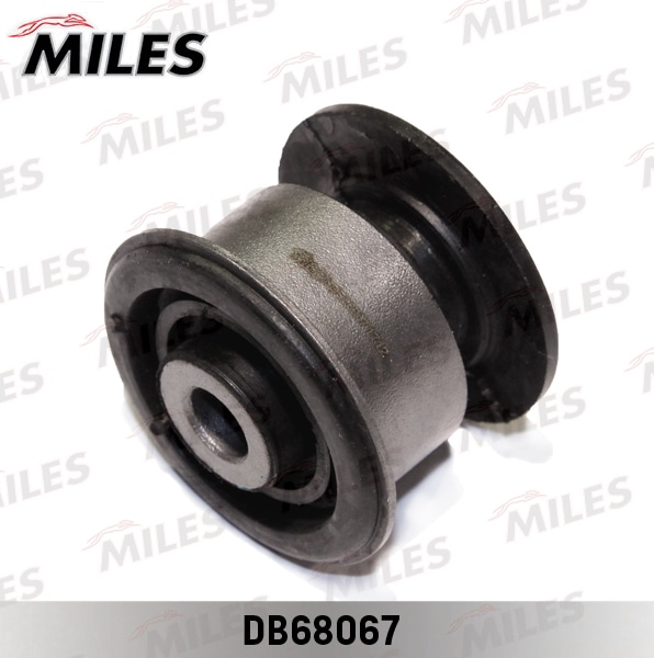 MILES DB68067 Сайлентблок верхн рычага AUDI Q7 (4L), VW TOUAREG (7L) (LMI 3503301) DB68067